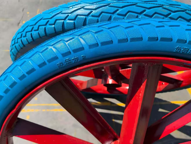 ���ֻ�ʵ����̥�绰